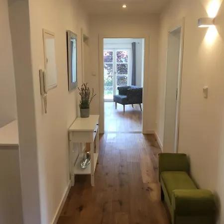 Apartament Laurin *